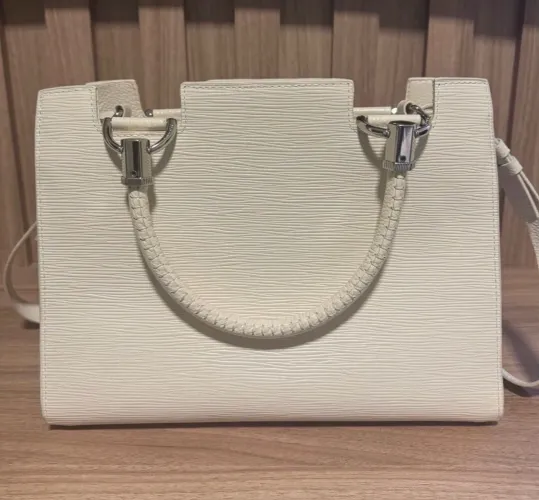 Bolsa Arezzo em couro off white média