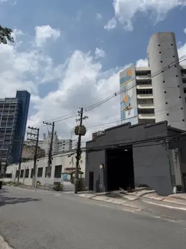 Galpão/Depósito/Armazém para aluguel com 600 metros quadrados em Pinheiros - São Paulo - S