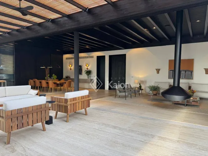 Casa à venda no Condomínio Fazenda da Grama em Itupeva.