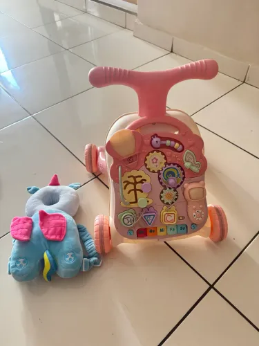 Andador de bebe + brinde mochila ante queda