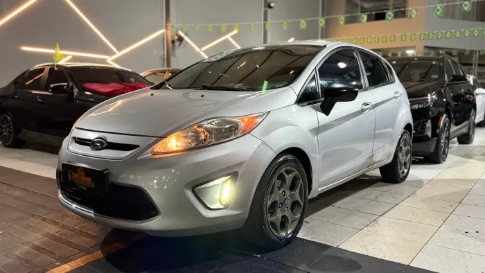 Ford Fiesta SE 1.6 16V Flex 5P 2012