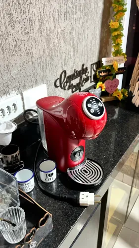 Cafeteira Elétrica Arno Nescafe Dolce Gusto Genio S Plus DGS3 Vermelha Ótima!