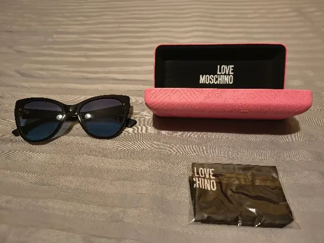 Óculos de sol Moschino "gatinho" - original