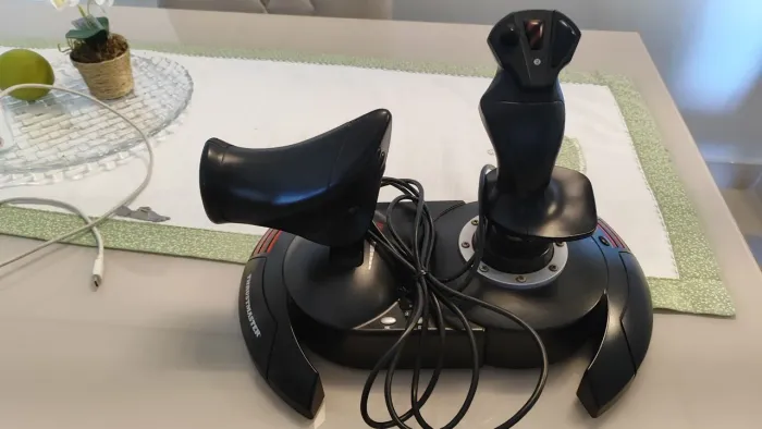 Thrustmaster T-Flight Hotas X 