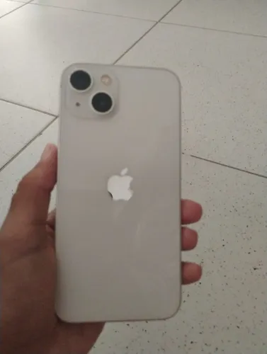 iPhone 13 semi novo