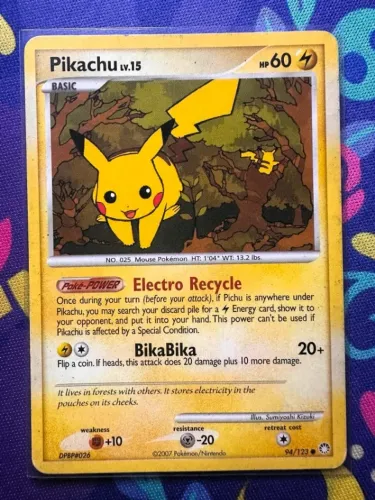 Carta Pikachu SP Ingles Pokemon TCG