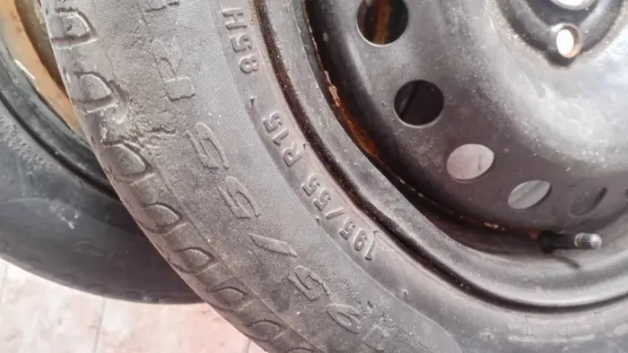 Pneus Aro 195/55/15 Pirelli 
