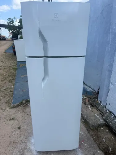 Geladeira Eletrolux duplex gelo seco top