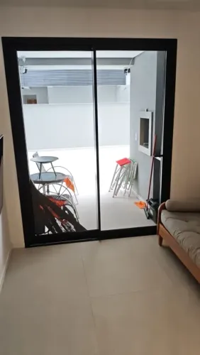 Porta para sacada de alto padrão