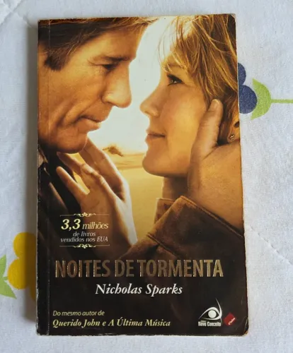 Livro Noites De Tormenta - Nicholas Sparks (Edição De Bolso)