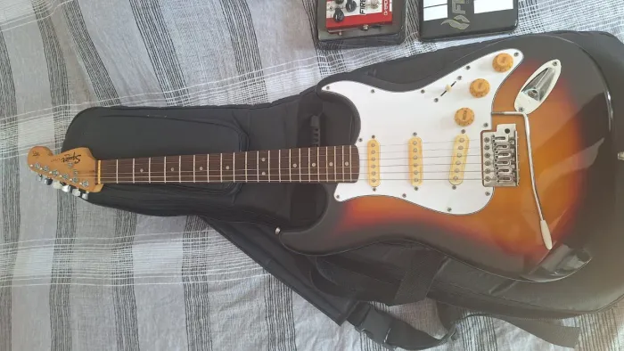 Guitarra Fender Squier