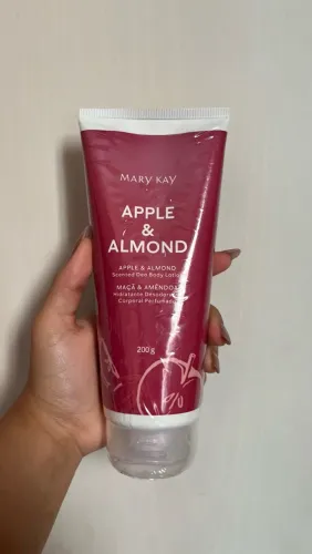Hidratante Corporal Perfumado Apple & Almond Mary Kay® - 200 g