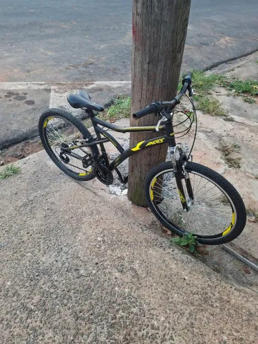Vendo bike caloi aro 26 nova