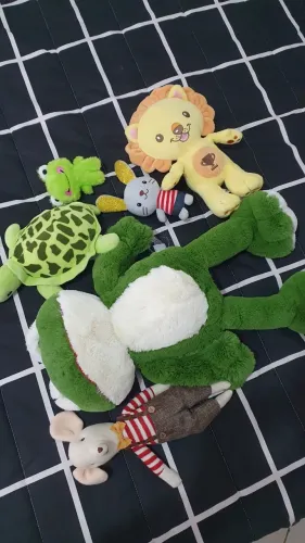Lote seis bichinhos de pelucia sapo ratinho leão coelho