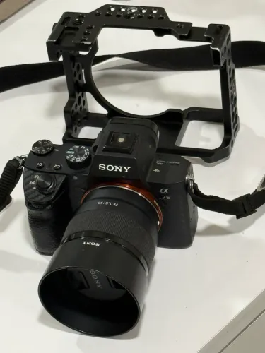 KIT - A7iii + 50mm 1.8 + CAGE