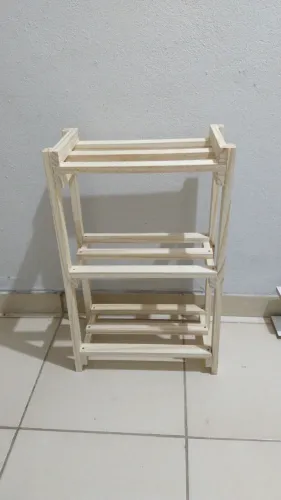 Estante em pinus