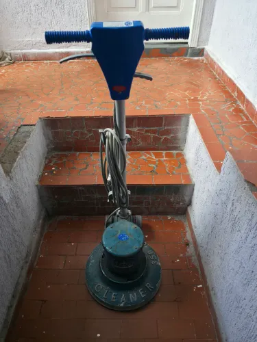 Enceradeira Industrial Cleaner CL-350 Plus 35 cm