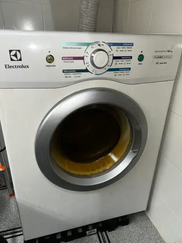 secadora electrolux ST 10 10 kg usada funcionando perfeitamente
