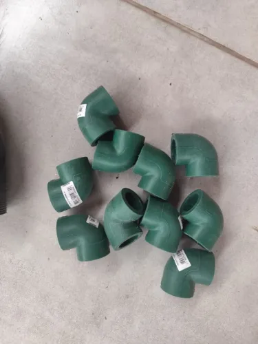 Joelho 90° PPR. instalações hidráulicas de água quente e fria.