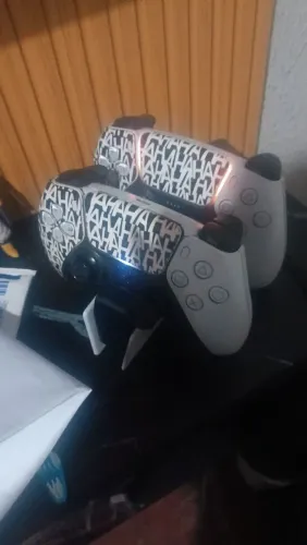 Ps5 costumizado coringa com leitor de disco+2 controles costumizado, suporte recarregável