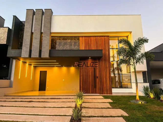 Casa Nova com Móveis Planejados à Venda por R$ 1.900.000  Condomínio Residencial Evidência