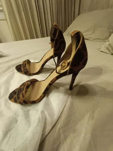 Sandália Arezzo Animal Print
