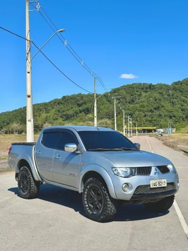 Mitsubishi L200 Triton HPE 3.2 CD TB Int.diesel AUT 2009