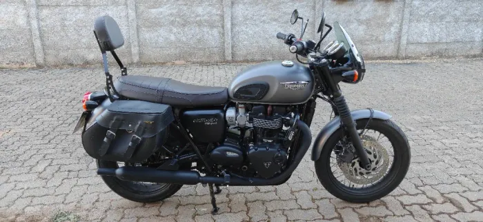 Triumph Bonneville T120 Black - 2017/2018