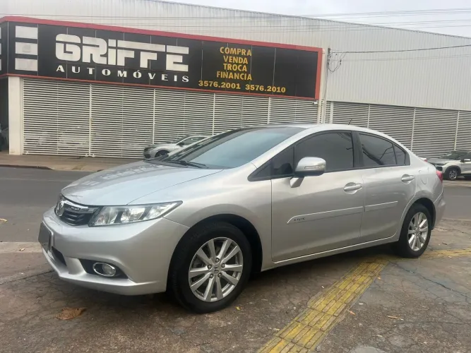 Honda Civic Sedan LXR 2.0 Flexone 16V Aut. 4P 2014