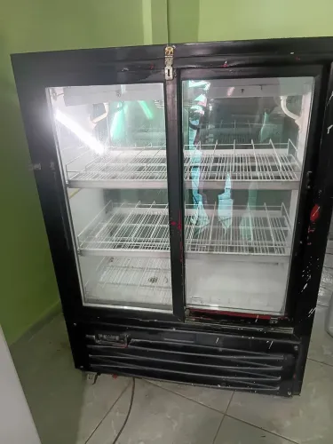 Vende expositor gelando perfeitamente