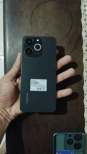 Realme note 70