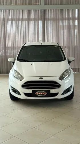 Ford Fiesta 1.6 16V Flex Aut. 5P 2016