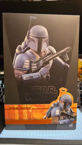 Hot Toys Death Watch Mandalorian Star Wars