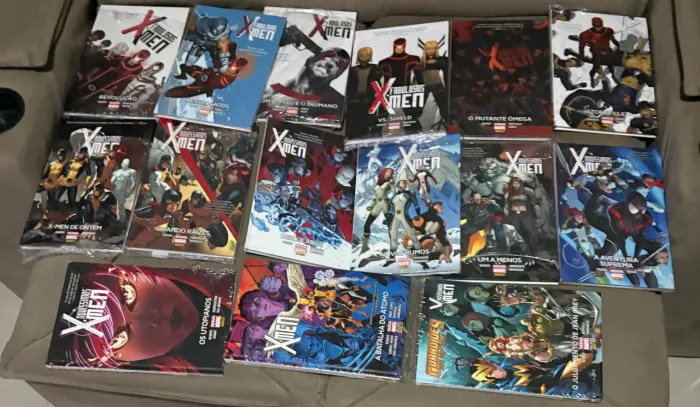 Panini comics coleção fabulosos x men e novíssimos x men capa dura 15 volumes