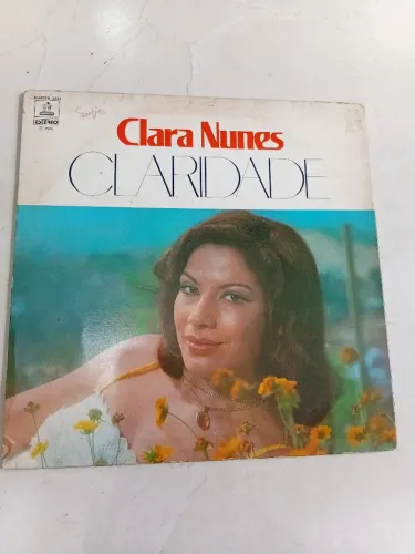 LP Clara Nunes - Claridade. Lançado em 1975. Em bom estado. 