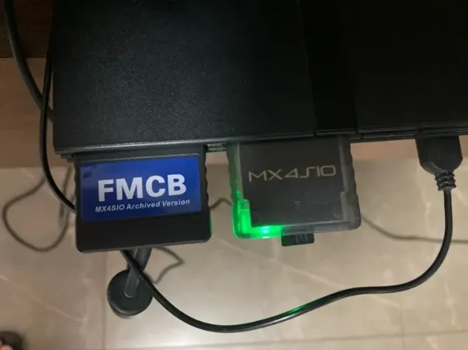 PS2 com MX4SIO, HDMI e jogos