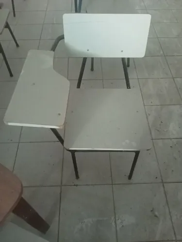 Cadeiras escolar