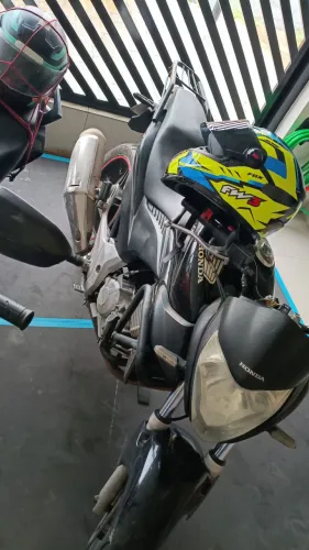 Cb 300r preta 2010