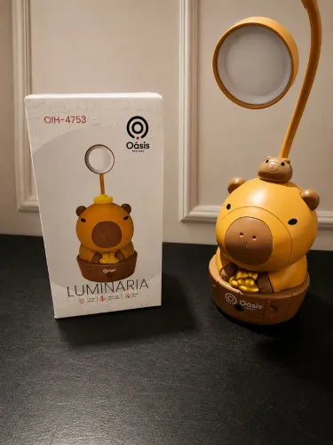 Luminária de Mesa com Apontador (Capivara)