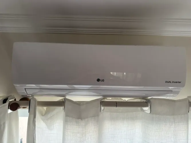 Ar-condicionado LG Dual Inverter 12.000 BTUs