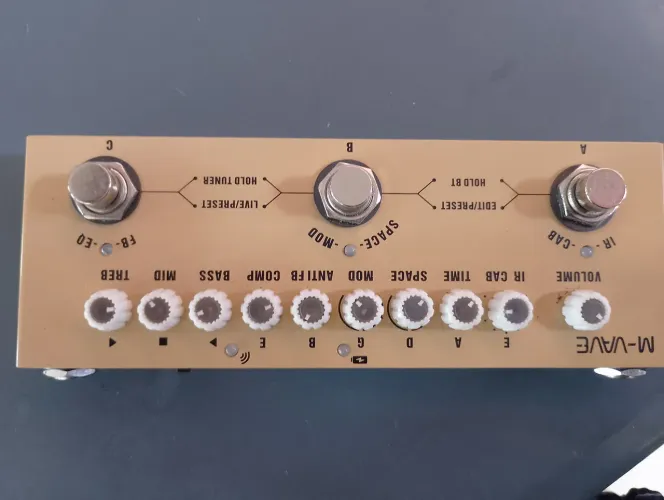 PEDAL PARA VIOLÃO 