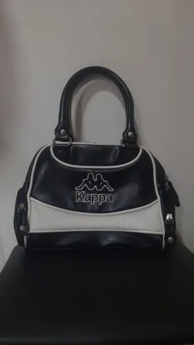 bolsa kappa preta e branca| y2k| blocette| dreamcore| bowling bag| bolsa boliche| bolsa vi