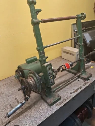 Máquina de enrolar bobinas 