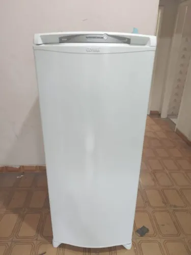 Geladeira Consul 350L Frost Free muito nova