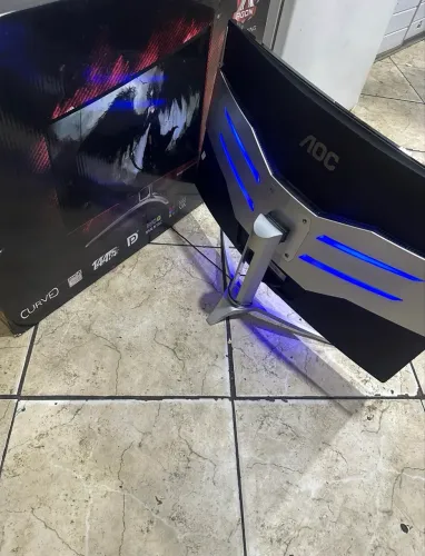 Monitor AGON 32?