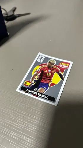 Figurinha Extra Sticker Lamine Yamal Espanha Panini Copa do Mundo 2026