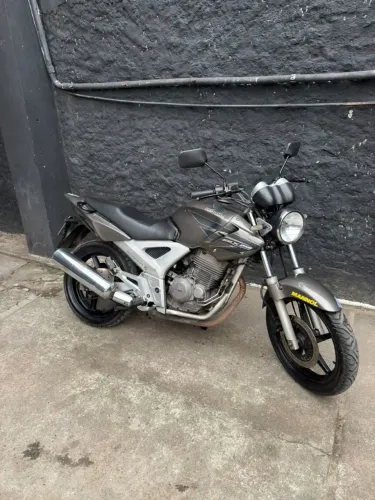 Honda cb Twister 2008