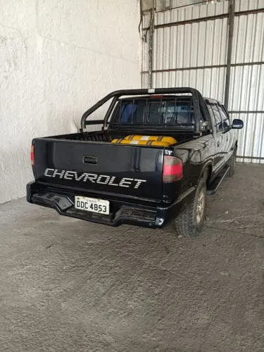 Chevrolet S10 Pick-up Luxe 4.3 V6 2000