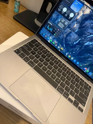 MacBook Air M1 8GB 256GB