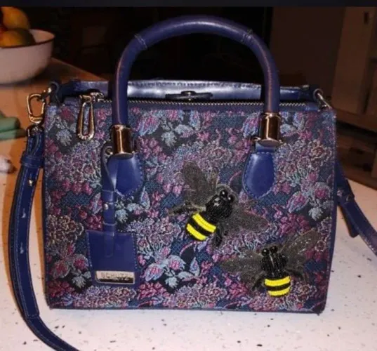 bolsa bordada lorena schutz  edição limitada